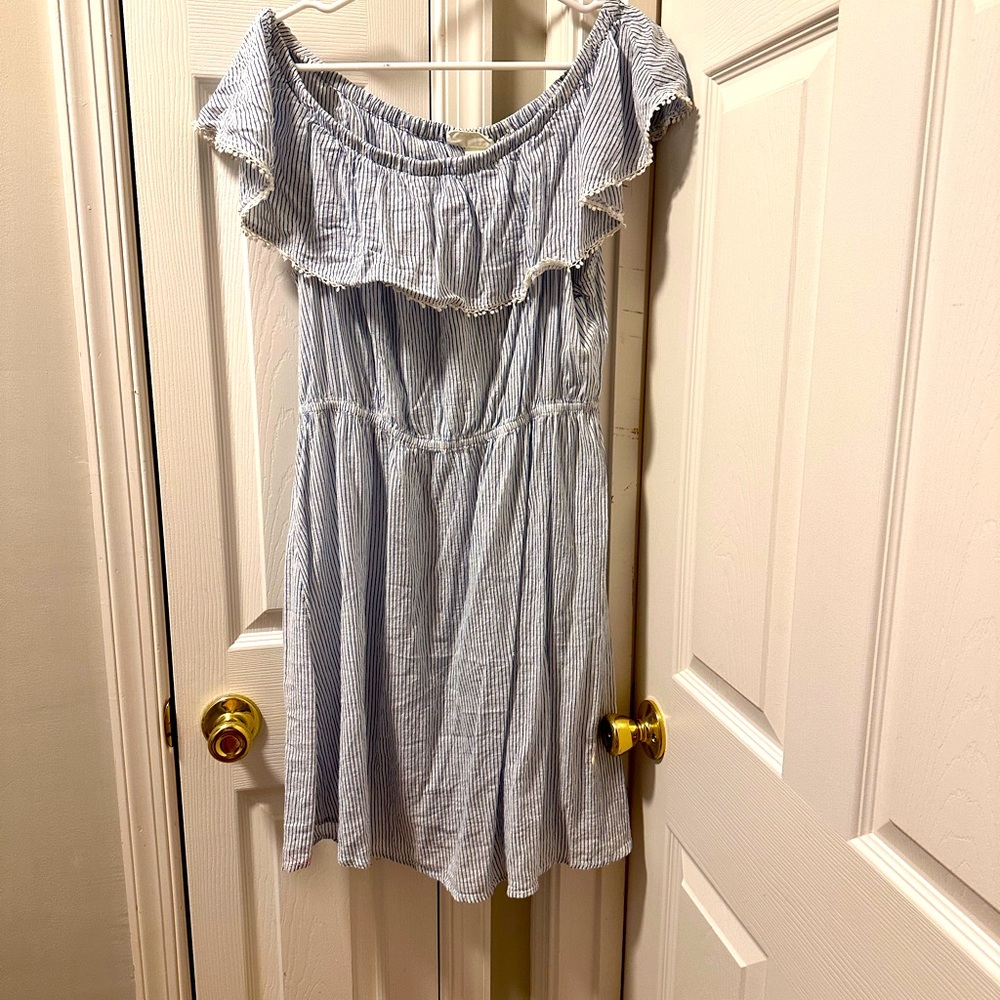 H&M off the shoulder dress Size 12
